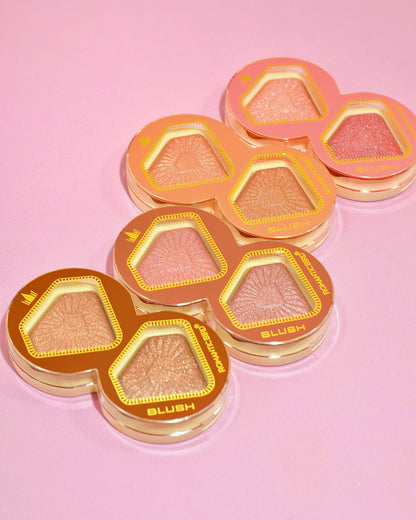 Rubor Iluminador Efecto Glow + Dúo brillante (Blush Romantic Glow Duo)